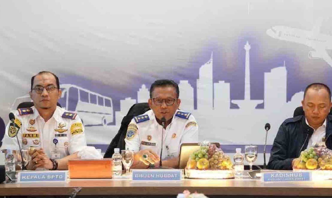 Kementerian Perhubungan Mengembangkan Angkutan Umum BRT Di Bandung Untuk Mengurangi Polusi.